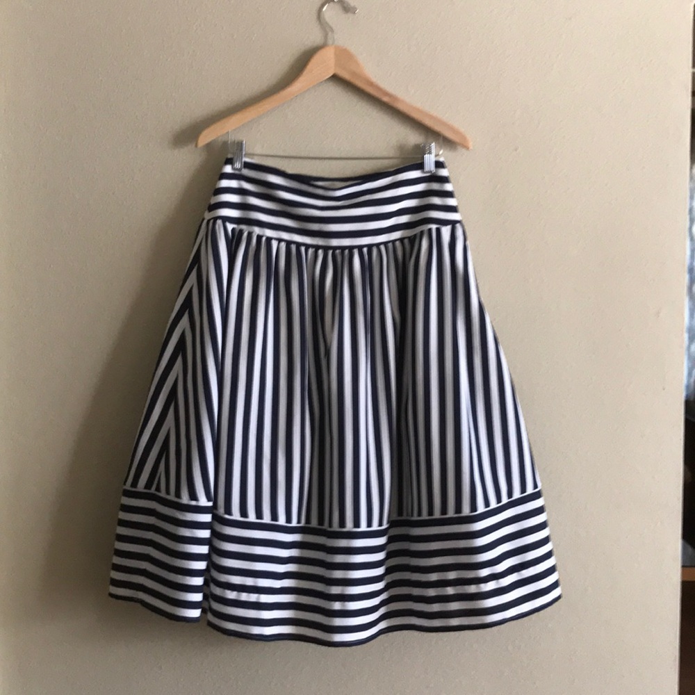 Navy Large striped skirt
